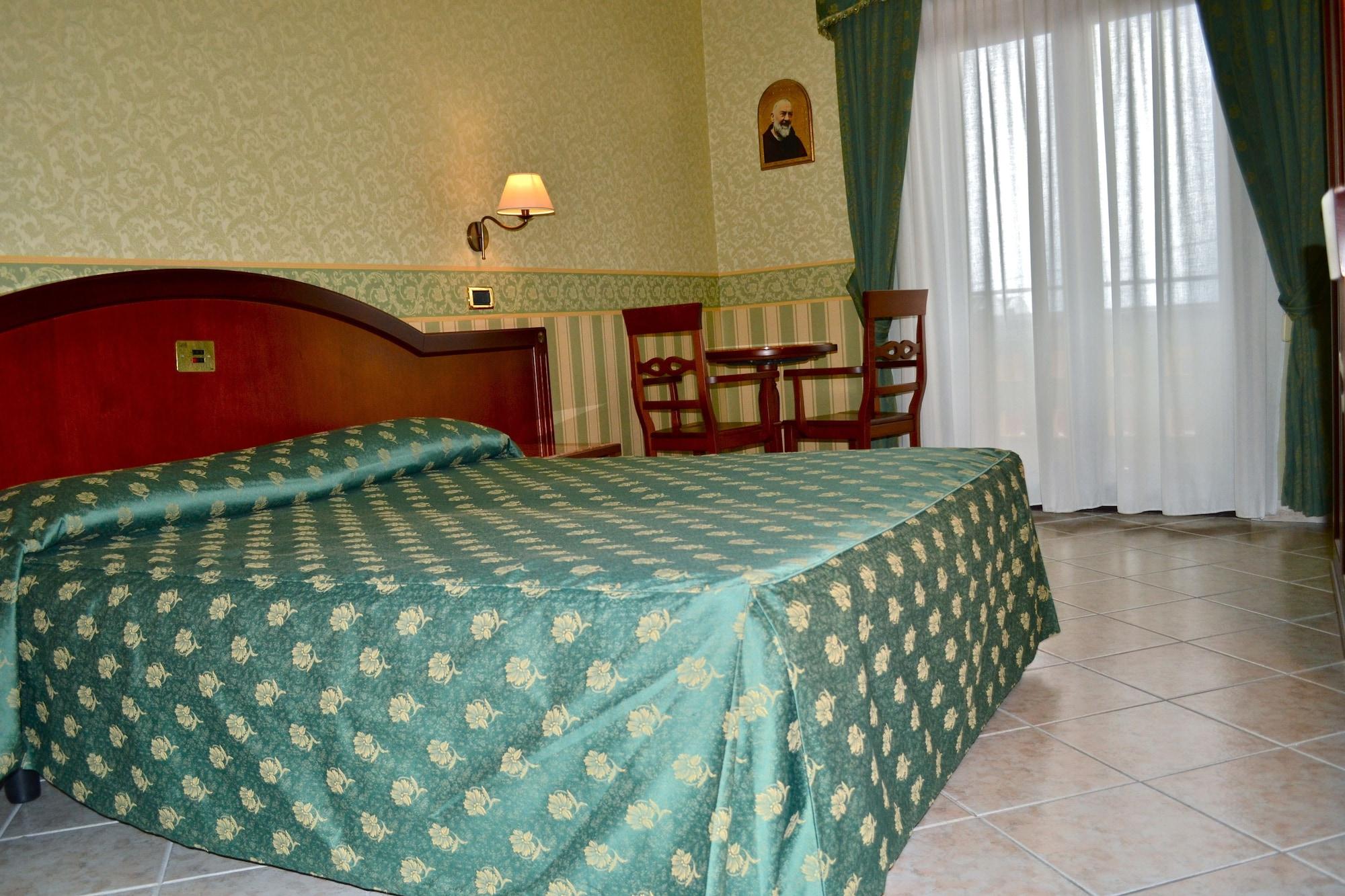 Hotel Valle Rossa San Giovanni Rotondo Exterior photo