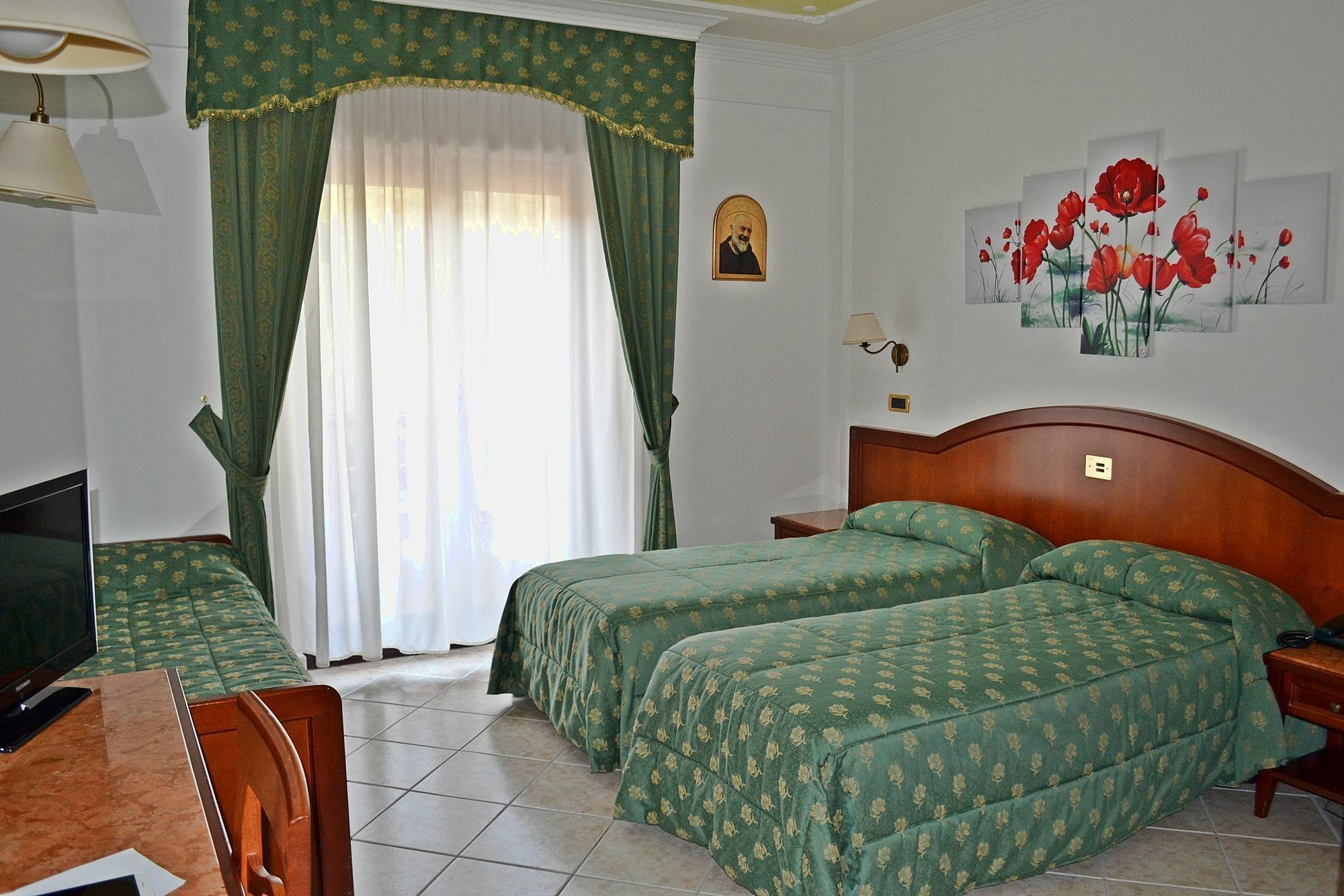 Hotel Valle Rossa San Giovanni Rotondo Exterior photo